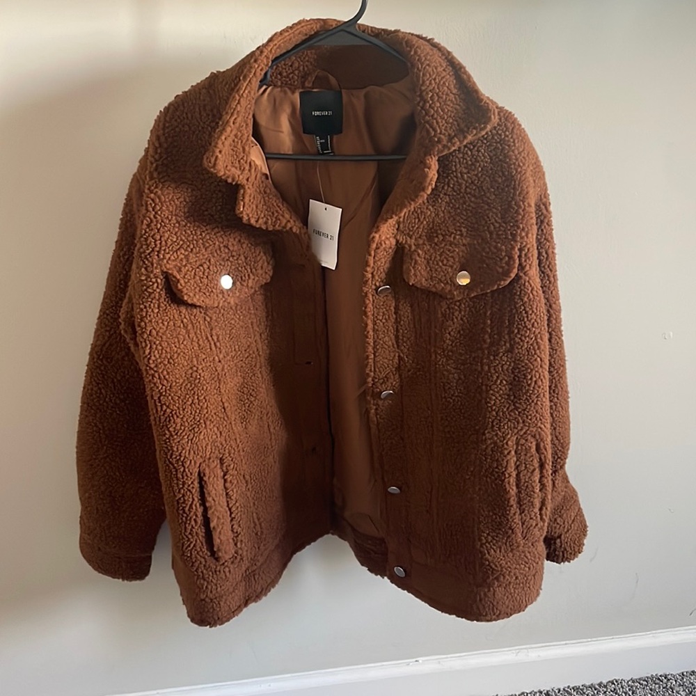 NWT • Forever 21 • Sherpa Coat • Buttons